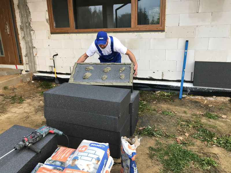 Roboty murarskie 
w obniżonych temperaturach - zdjęcie tytułowe
