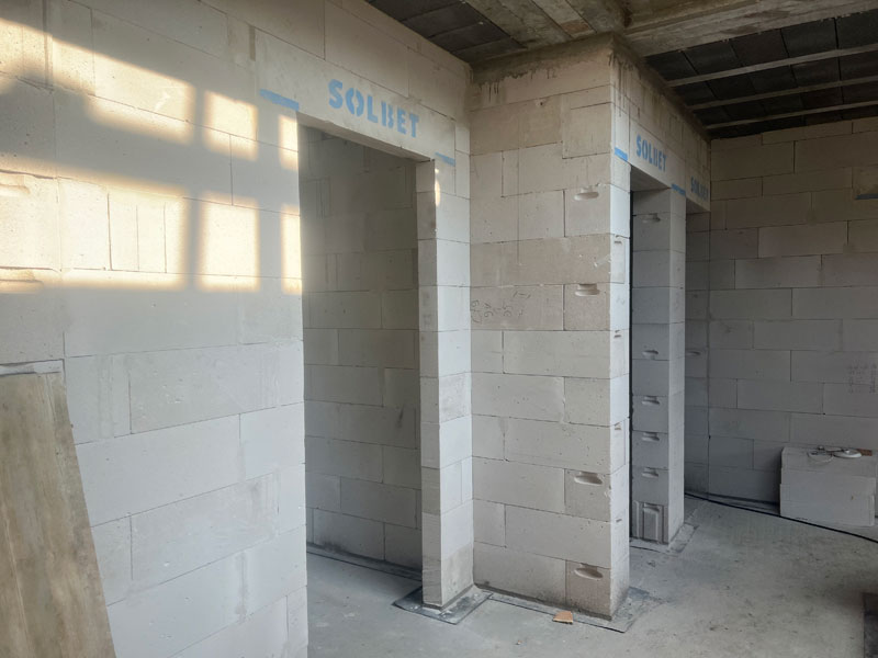 Z jakich materiałów wykonać ściany działowe poddasza? - zdjęcie tytułowe